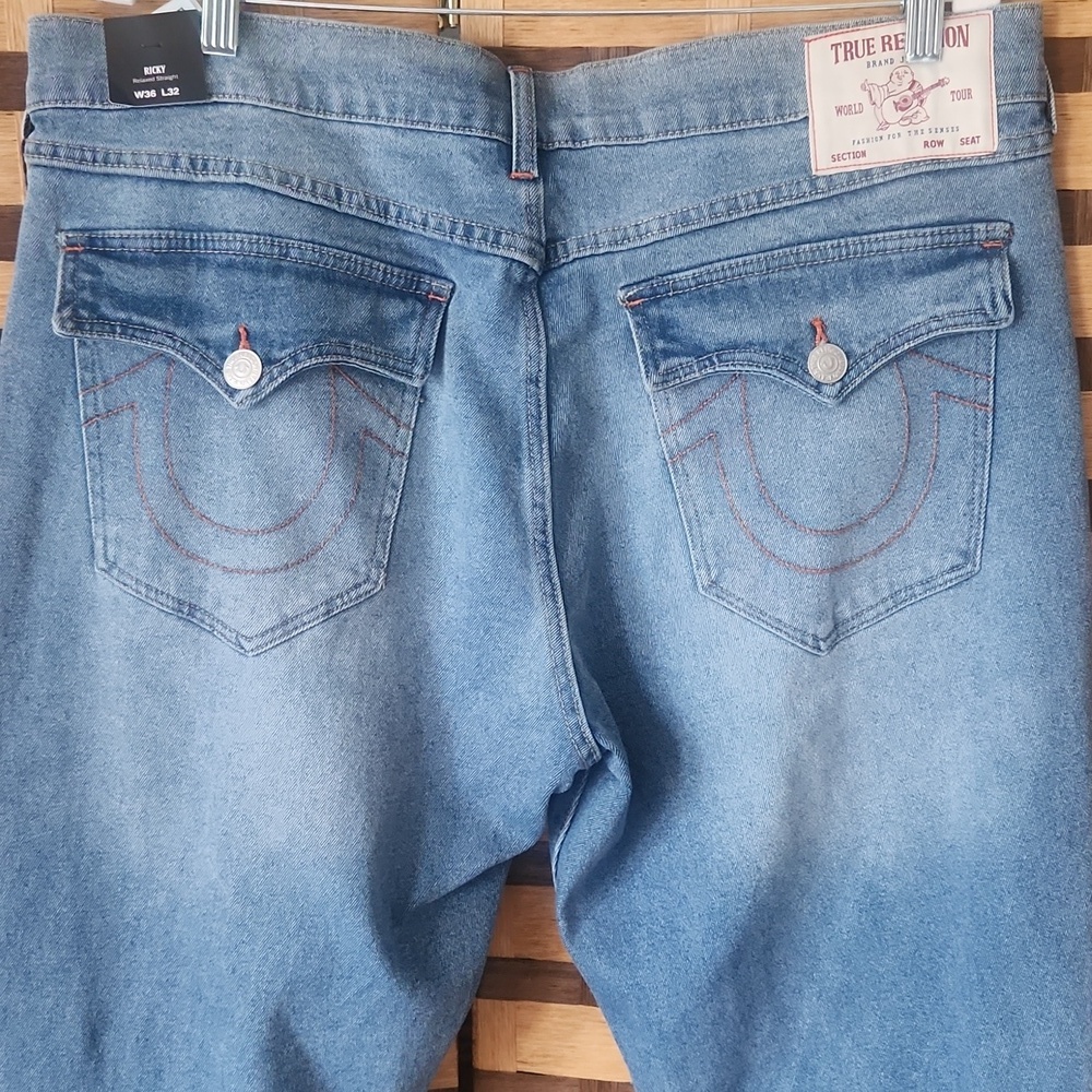 NWT! Tue Religion Ricky Straigjt Relaxed Blue Jeans